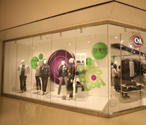 亞克力制品愿做服裝配角